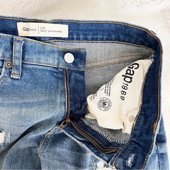 Gap 1969 Best Girlfriend Jeans Distressed Mid Rise - Picture 6 of 6